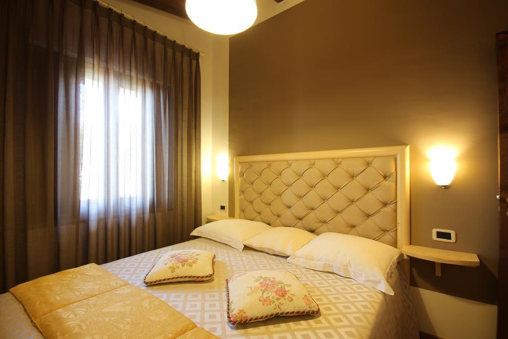 Residence Villa Rosi 라우레아나 실렌토 외부 사진